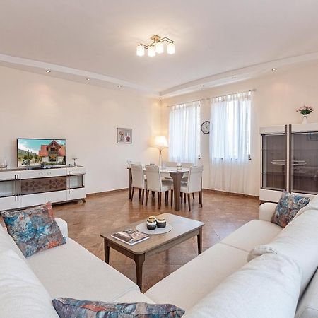 Stay Inn Apartments On Amiryan 4-6 Yerevan Bagian luar foto