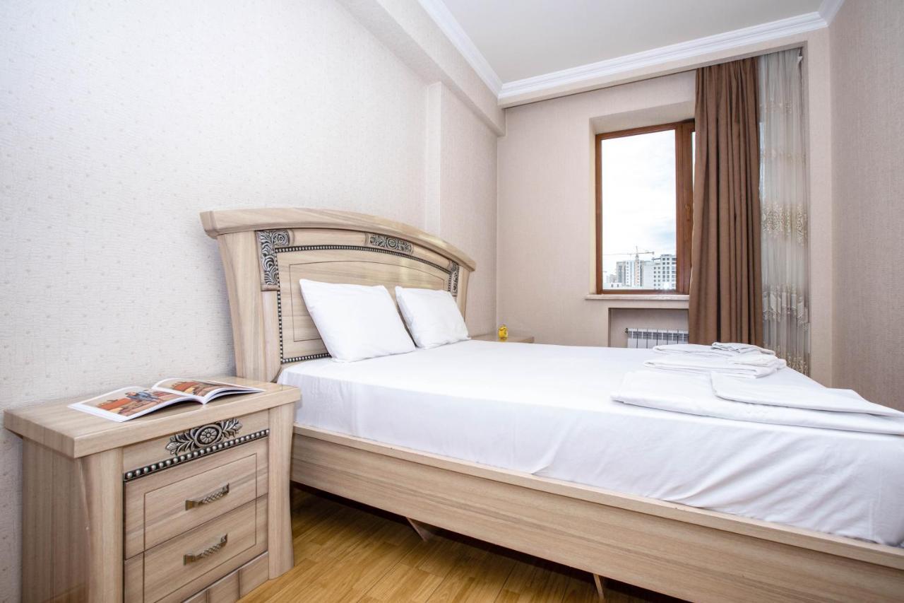 Stay Inn Apartments On Amiryan 4-6 Yerevan Bagian luar foto
