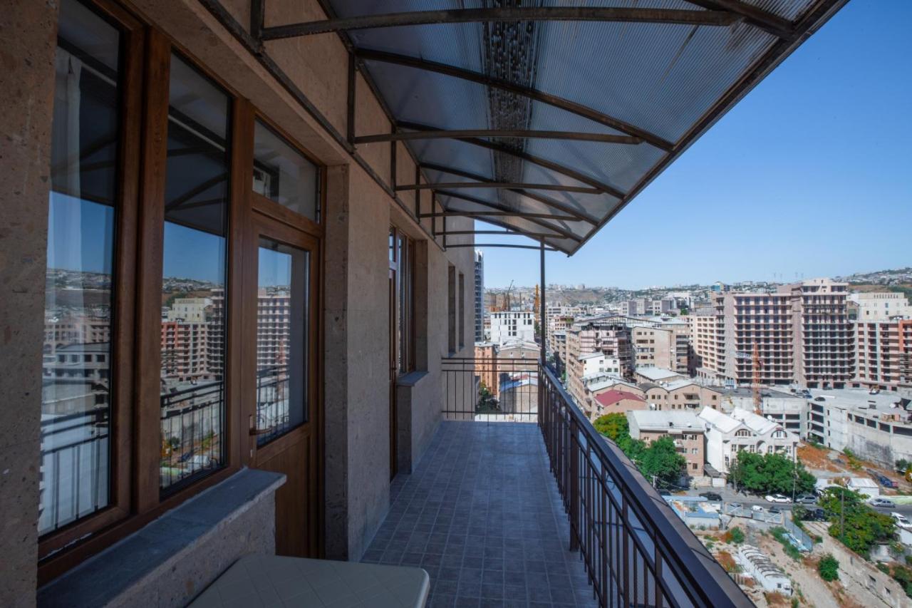 Stay Inn Apartments On Amiryan 4-6 Yerevan Bagian luar foto