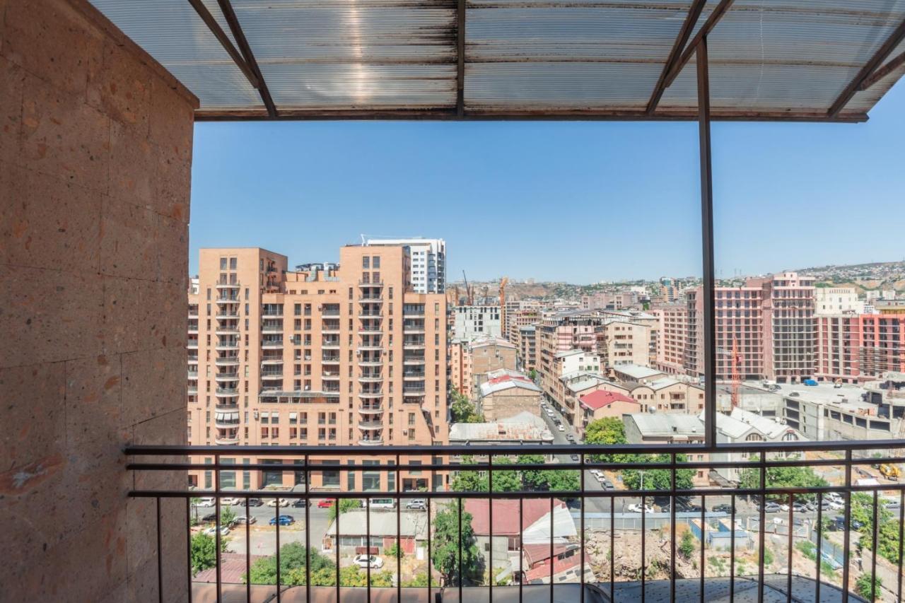 Stay Inn Apartments On Amiryan 4-6 Yerevan Bagian luar foto