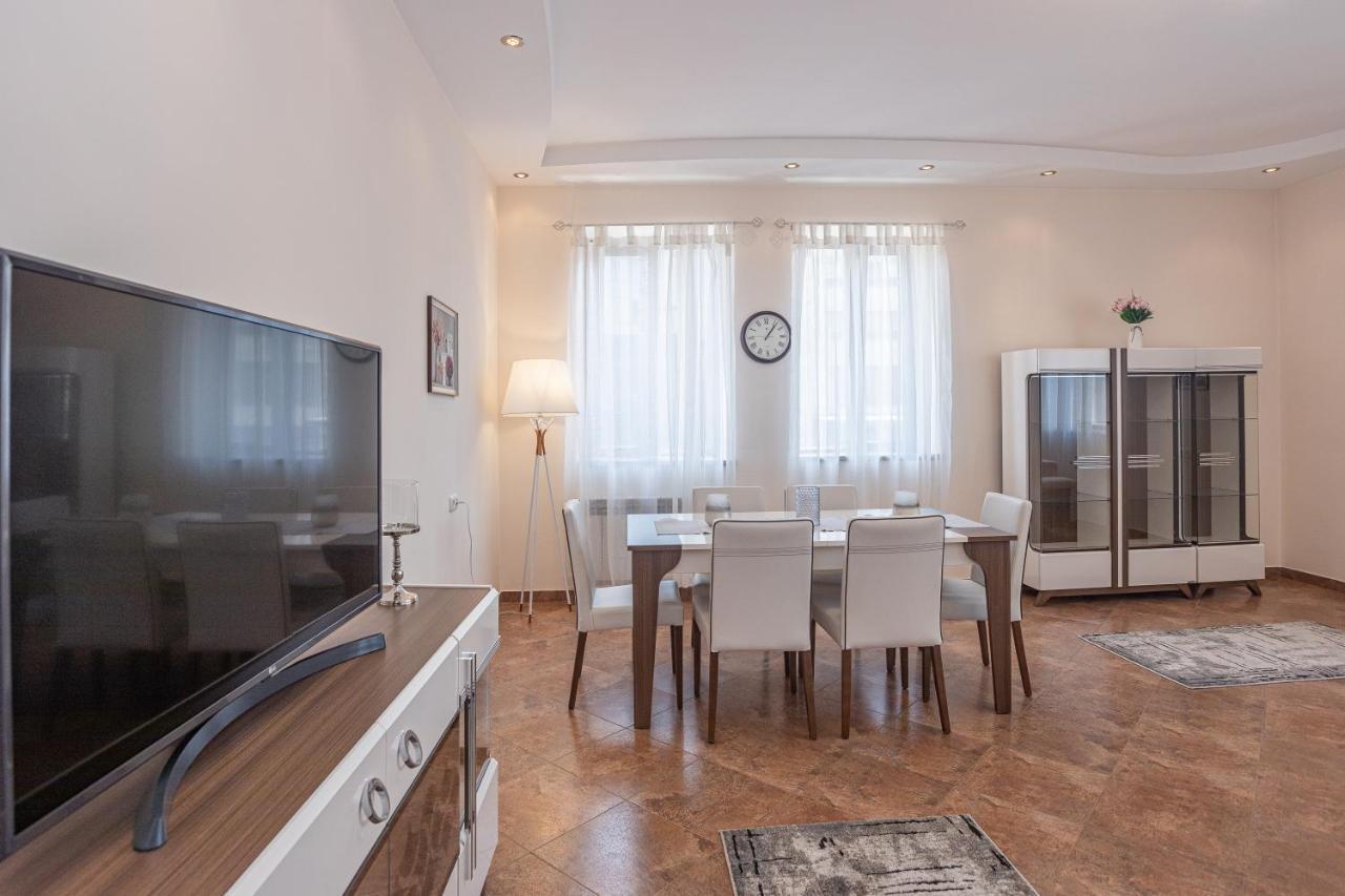 Stay Inn Apartments On Amiryan 4-6 Yerevan Bagian luar foto