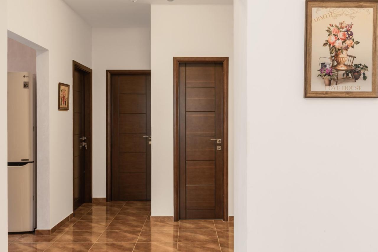 Stay Inn Apartments On Amiryan 4-6 Yerevan Bagian luar foto