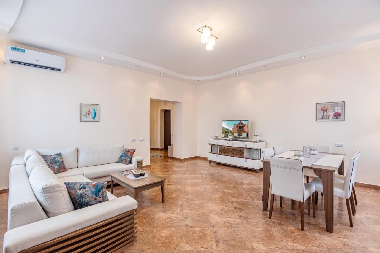 Stay Inn Apartments On Amiryan 4-6 Yerevan Bagian luar foto