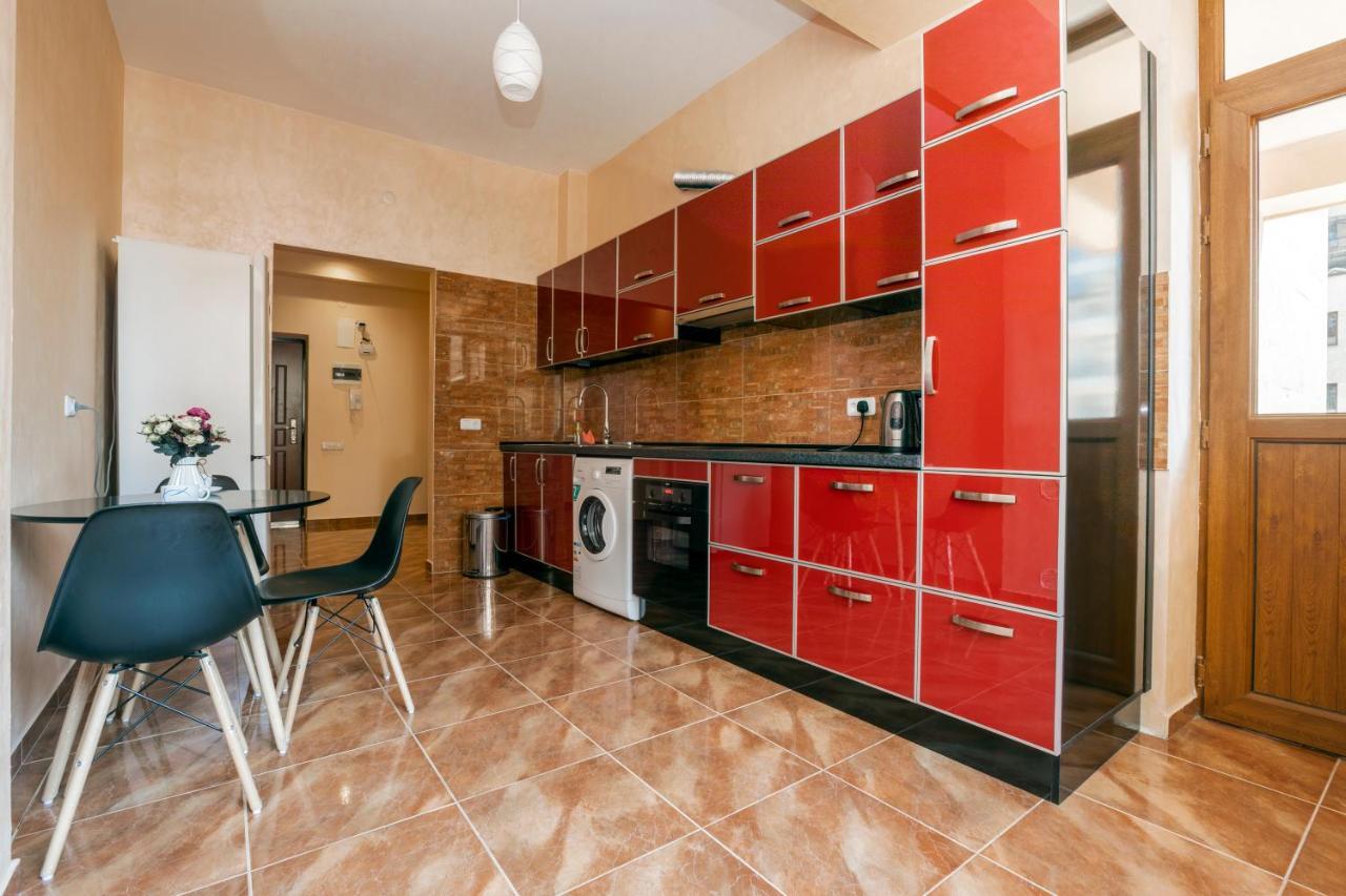 Stay Inn Apartments On Amiryan 4-6 Yerevan Bagian luar foto
