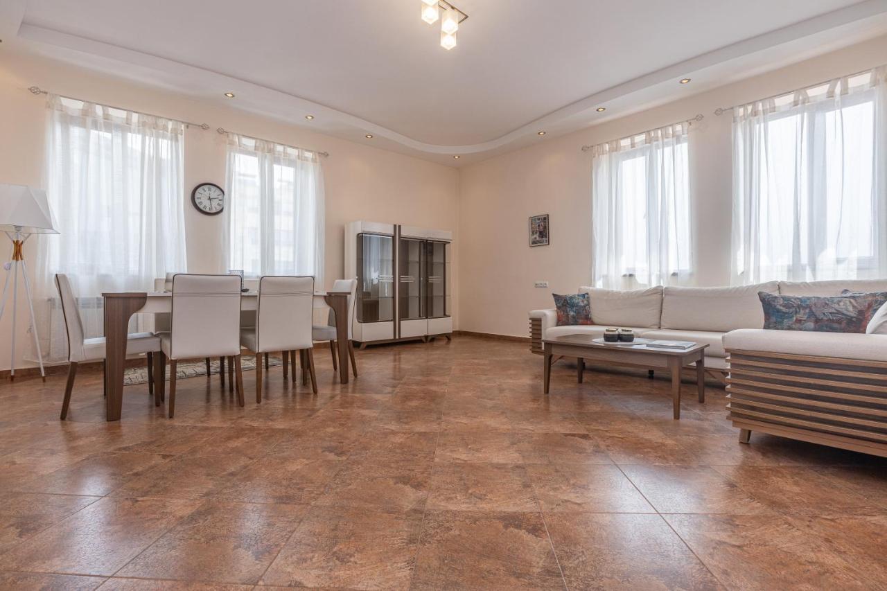 Stay Inn Apartments On Amiryan 4-6 Yerevan Bagian luar foto