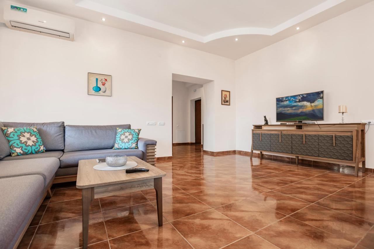 Stay Inn Apartments On Amiryan 4-6 Yerevan Bagian luar foto
