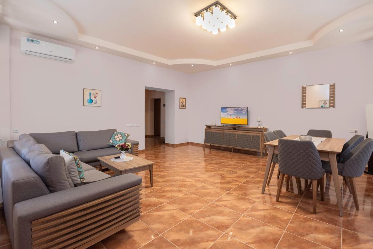 Stay Inn Apartments On Amiryan 4-6 Yerevan Bagian luar foto