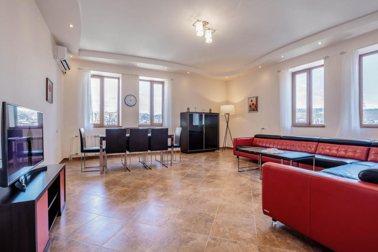 Stay Inn Apartments On Amiryan 4-6 Yerevan Bagian luar foto