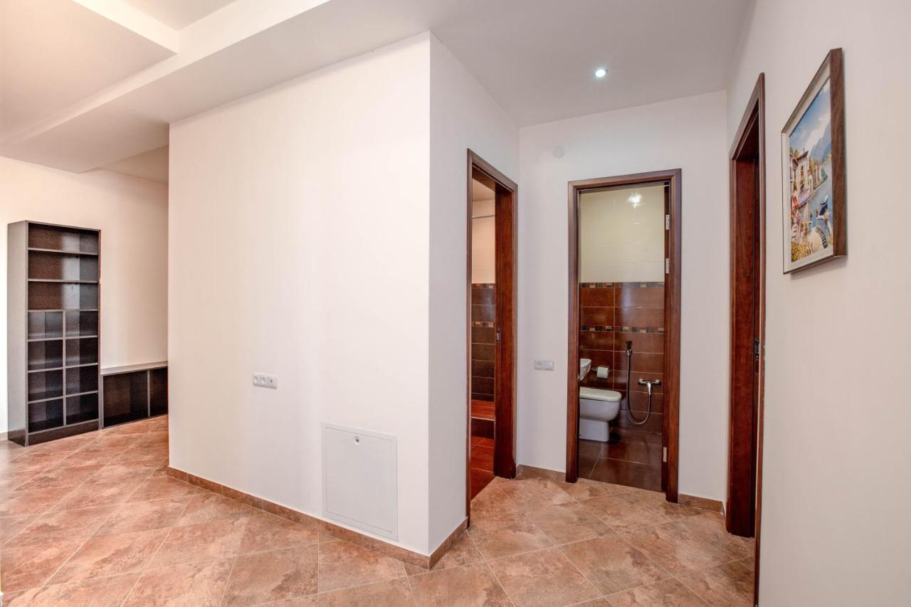 Stay Inn Apartments On Amiryan 4-6 Yerevan Bagian luar foto